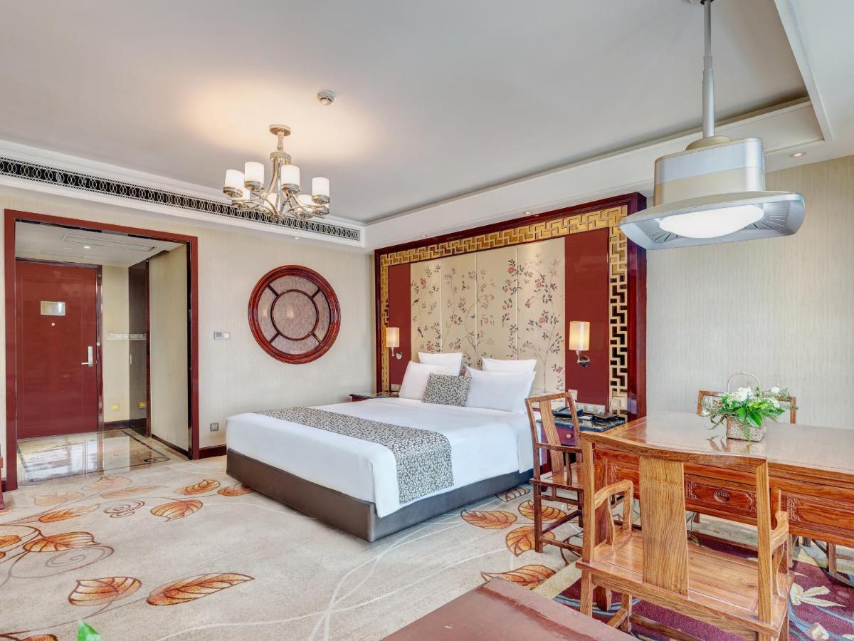 Days Hotel & Suites China Town---Five Minutes To Reach Changsha Station, The Metro Line 2 & Line 6 Are Nearby,Free Gym & Laundromat,Chinese And Western Buffet Breakfast Is Offered On The 31St Floor Exterior foto