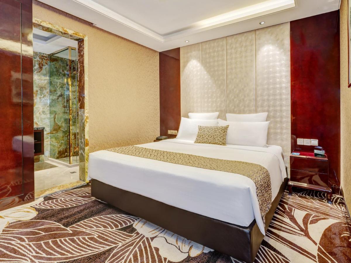 Days Hotel & Suites China Town---Five Minutes To Reach Changsha Station, The Metro Line 2 & Line 6 Are Nearby,Free Gym & Laundromat,Chinese And Western Buffet Breakfast Is Offered On The 31St Floor Exterior foto